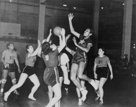 Women's basketball: ILGWU Local 22 plays ILGWU Local 91, November 6, 1937